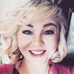 Meet your Posher, Lacey